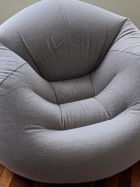 4 InFlatable Chairs